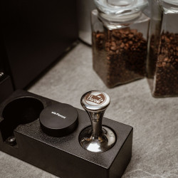 La Pavoni Leveler – Profesionální distributor na kávu (černý)