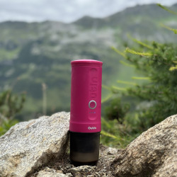 Outin Nano (Crimson Red) - cestovní kávovar